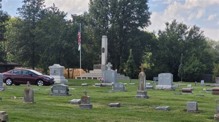 'Most dangerous woman in America' buried in Illinois