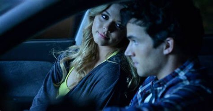 'Pretty Little Liars' Alison & Ezra's Relationship Killed 