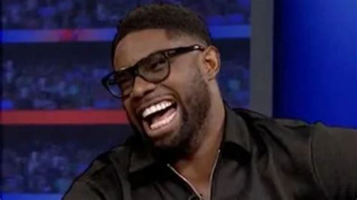 'They're bigger than my thighs FFS' - Fans seriously impressed at the size of Micah Richards' arms