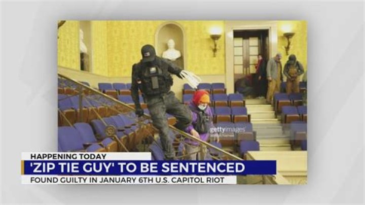 'Zip Tie Guy,' mom sentenced for Capitol riot