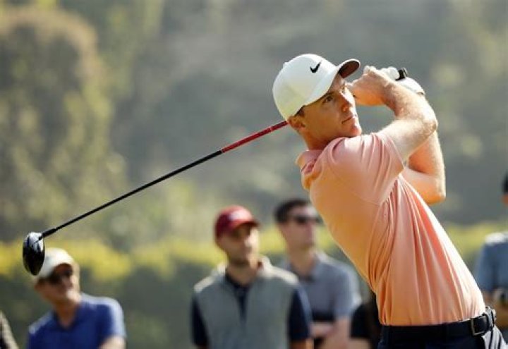 12 Best Ball Strikers On The PGA Tour [2023 Update]