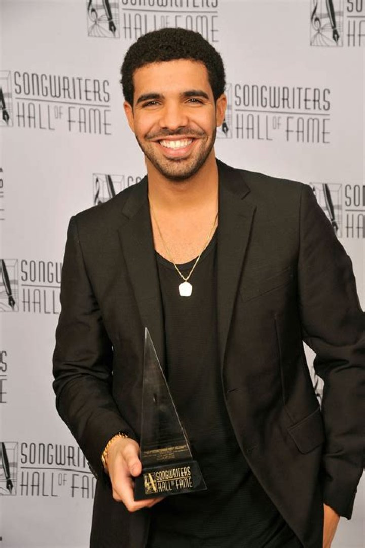 12 Things You Should Never Say To A Drake Fan