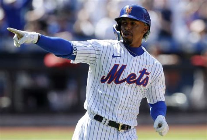 13 Best Major League Shortstops [2023 Update]