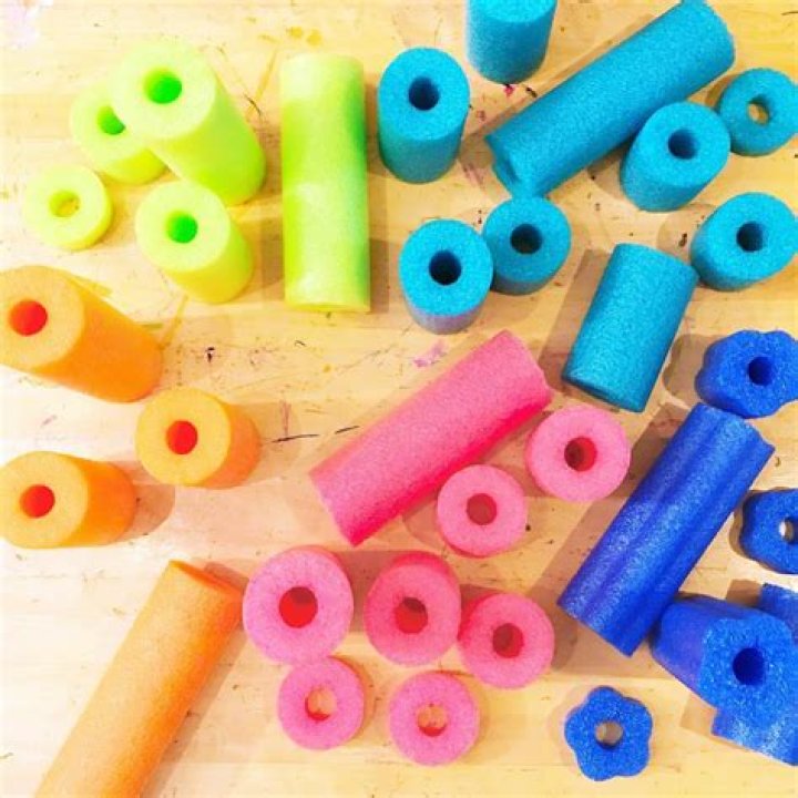14 Brilliant Uses For Pool Noodles
