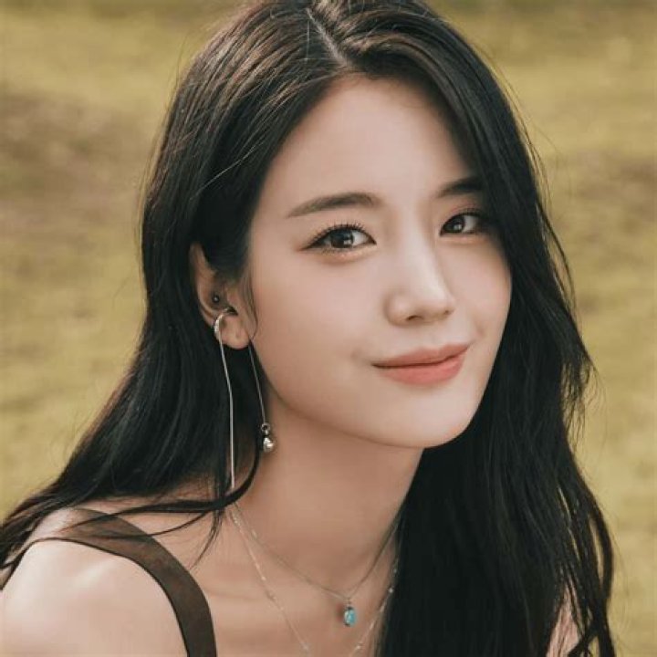 16 ISTP K-pop Idols & Korean Celebs