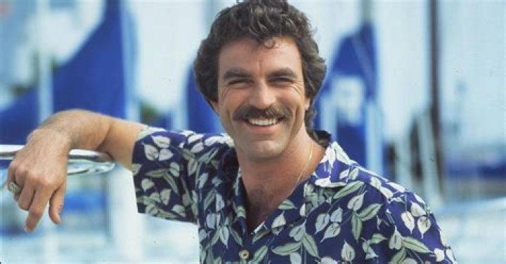 20 Dreamy Photos of Tom Selleck Young
