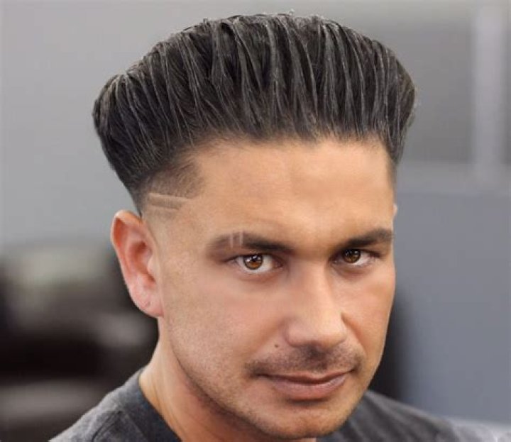 20 Of The Best Blowout Haircuts For Men in 2024