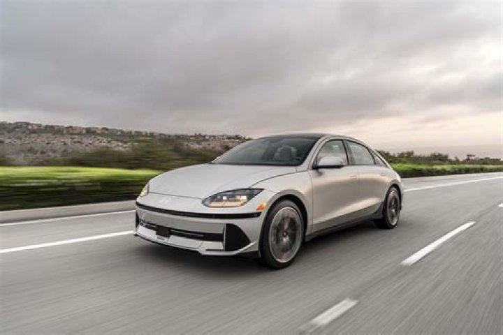 2023 Hyundai Ioniq 6 EV makes US debut at 2022 LA auto show