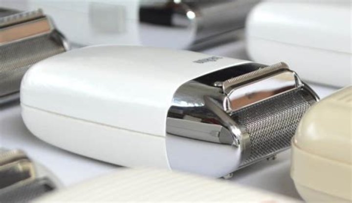 6 Best Travel Shavers for Men – Electric Options for 2024
