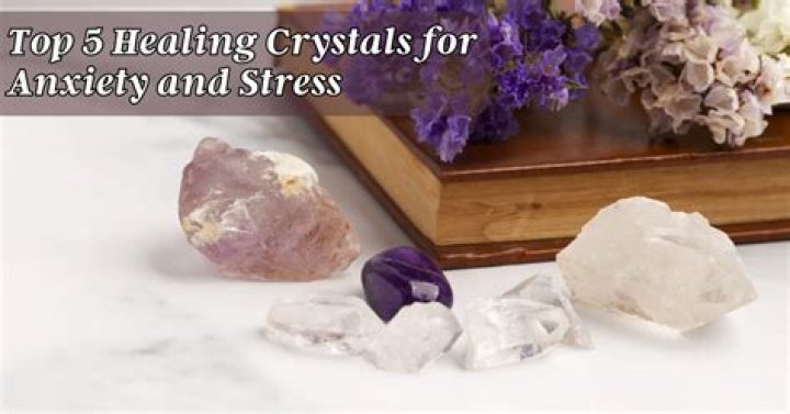 7 Crystals for Anxiety and Manifesting Calm Vibes