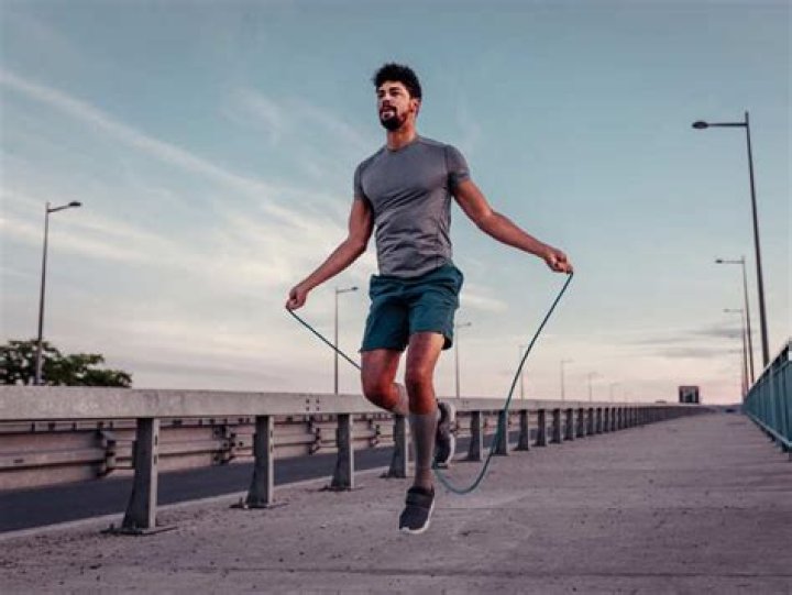 7 Reasons Jumping Rope Should Be Part Of Your Workout