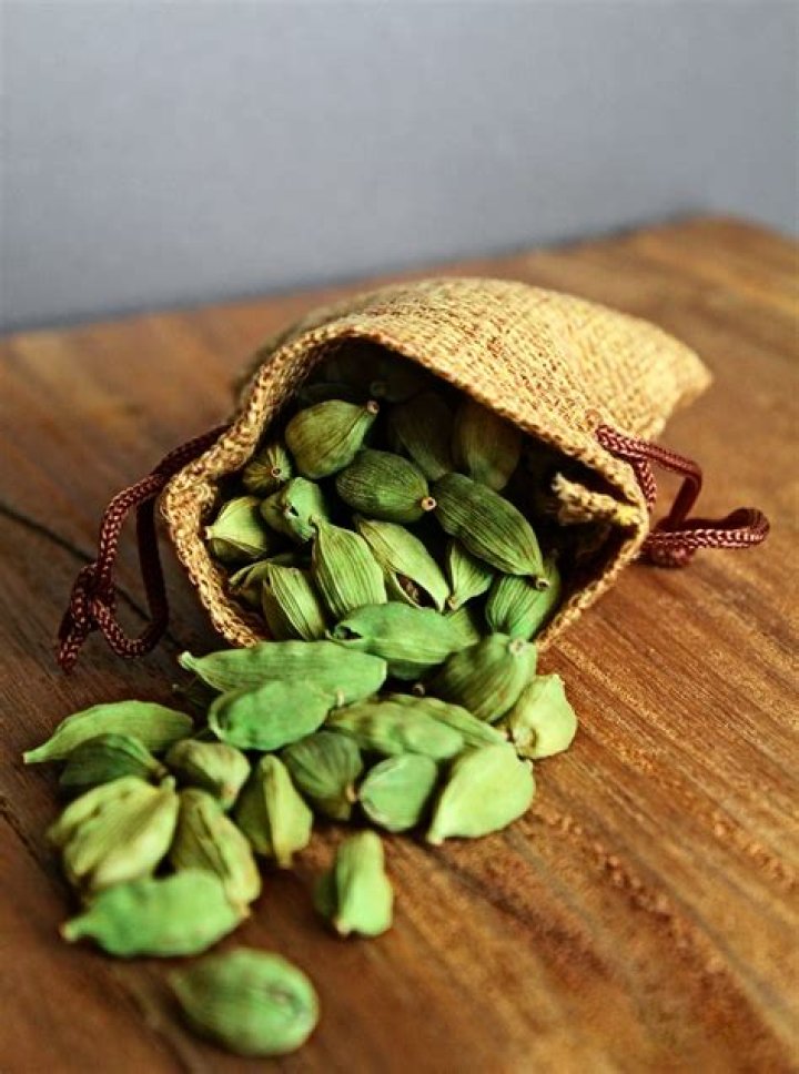 9 Surprising Cardamom Side Effects You Must Know About