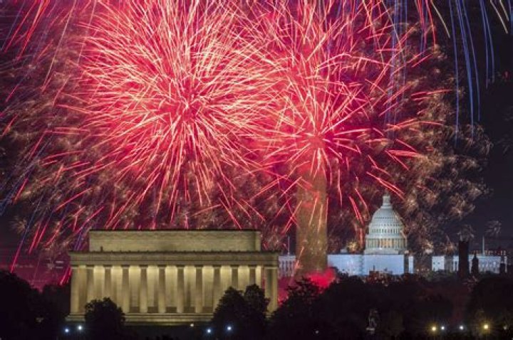 9 Things Every '90s Kid Did On The 4th Of July