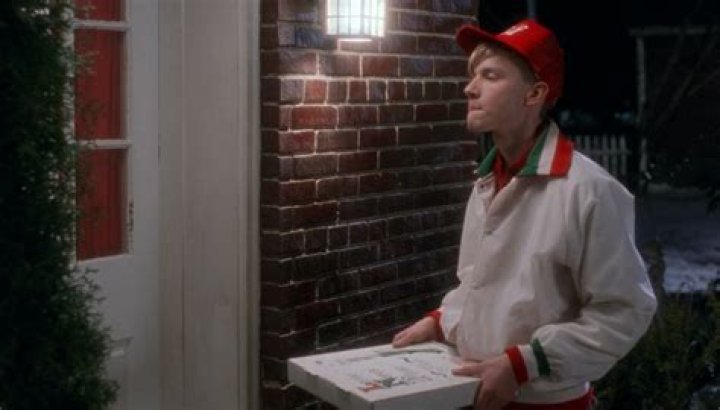 A 'Home Alone' Plot Hole Still Infuriates Fans 33 Years Later