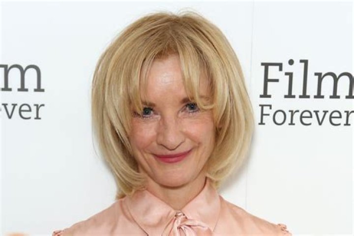 Absolutely Fabulous star Jane Horrocks rushed to hospital after black ice bike accident
