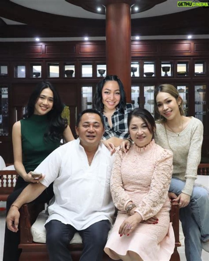 Ae Southammavong (Food Blogger) Wiki, Biography, Age, Boyfriend, Family, Facts, and Many More