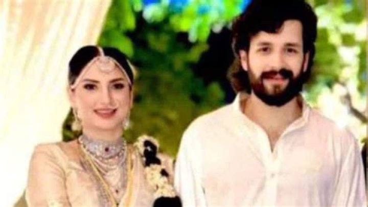 Ajay Sathyan Wife, Is He Married? Age, Wiki, Songs, Height, Parents, Net Worth