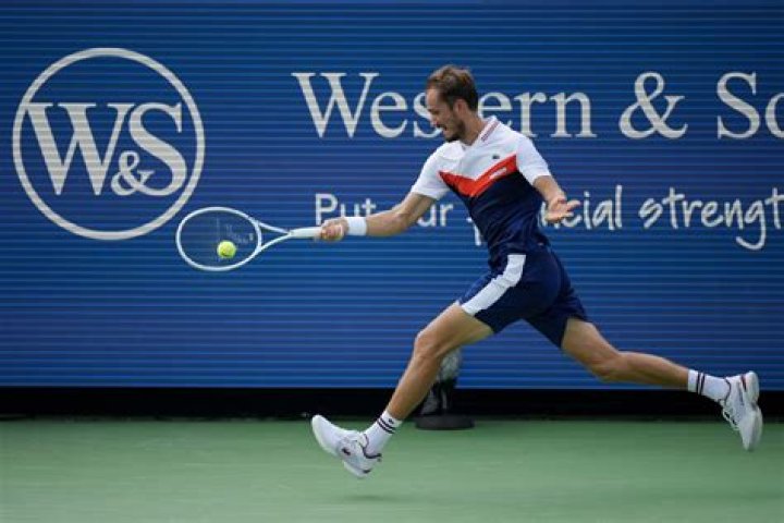 Alexander Zverev vs Daniil Medvedev Prediction, Head-to-Head, Stats, Odds and Pick of Cincinnati Open 2023