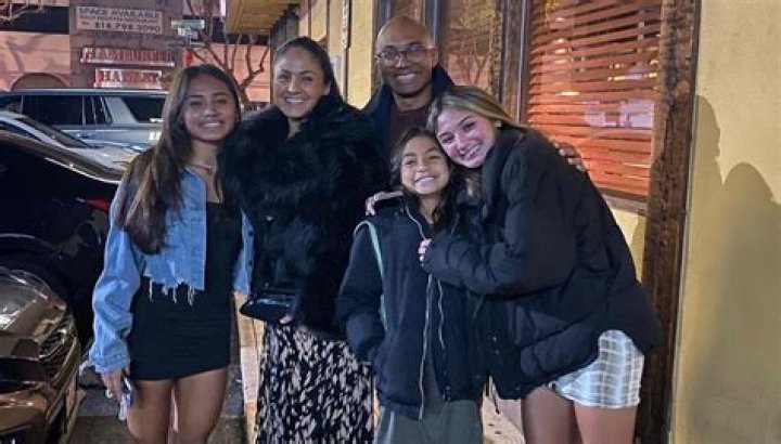 Alyssa Thompson Sister Gisele and Zoe: Parents and Family