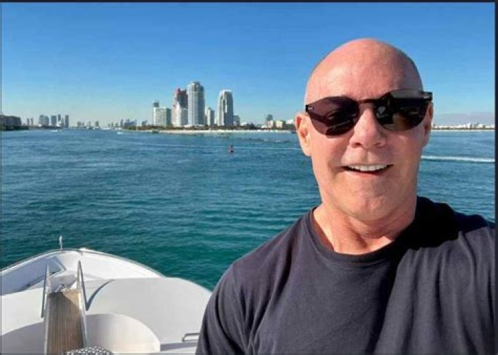 Andrew Heller Net Worth (2024) | wallmine