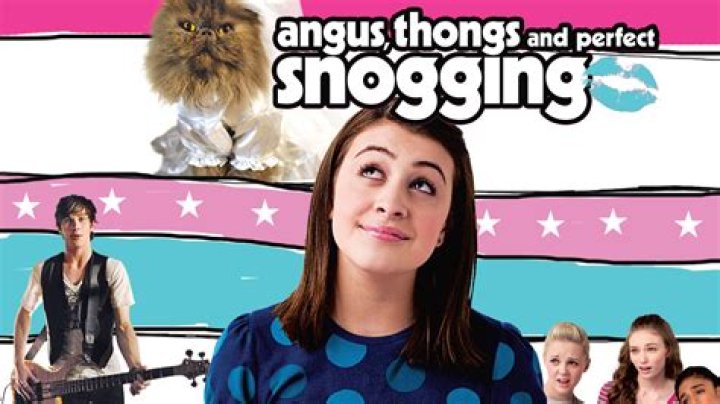 Angus, Thongs and Perfect Snogging stars look worlds away from classic teen movie as they reunite 15 years later