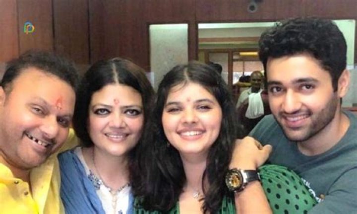 Anil Sharma Daughter Age, What Is The Age Of Swapnil Sharma And Kairvina Sharma?
