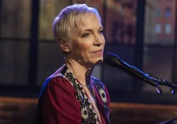 Annie Lennox Net Worth 2024