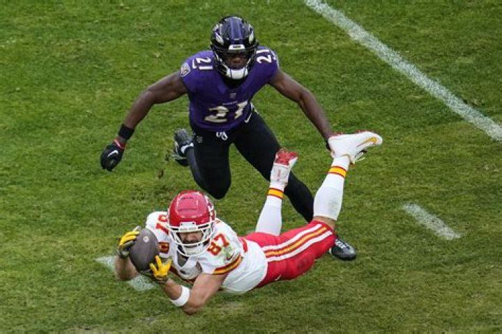 Another big game by Travis Kelce gets the Chiefs back to the Super Bowl