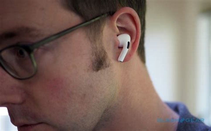 Apple AirPods Pro Review