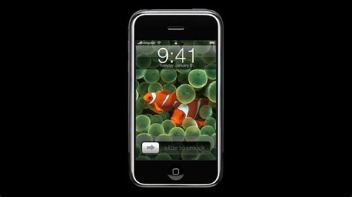Apple Brought Back the Original iPhone Wallpaper for iOS 16