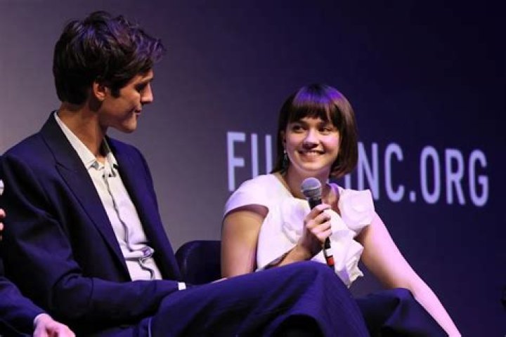Are Travis Scott and SZA dating? Duo's Manchester collab sparks dating rumors