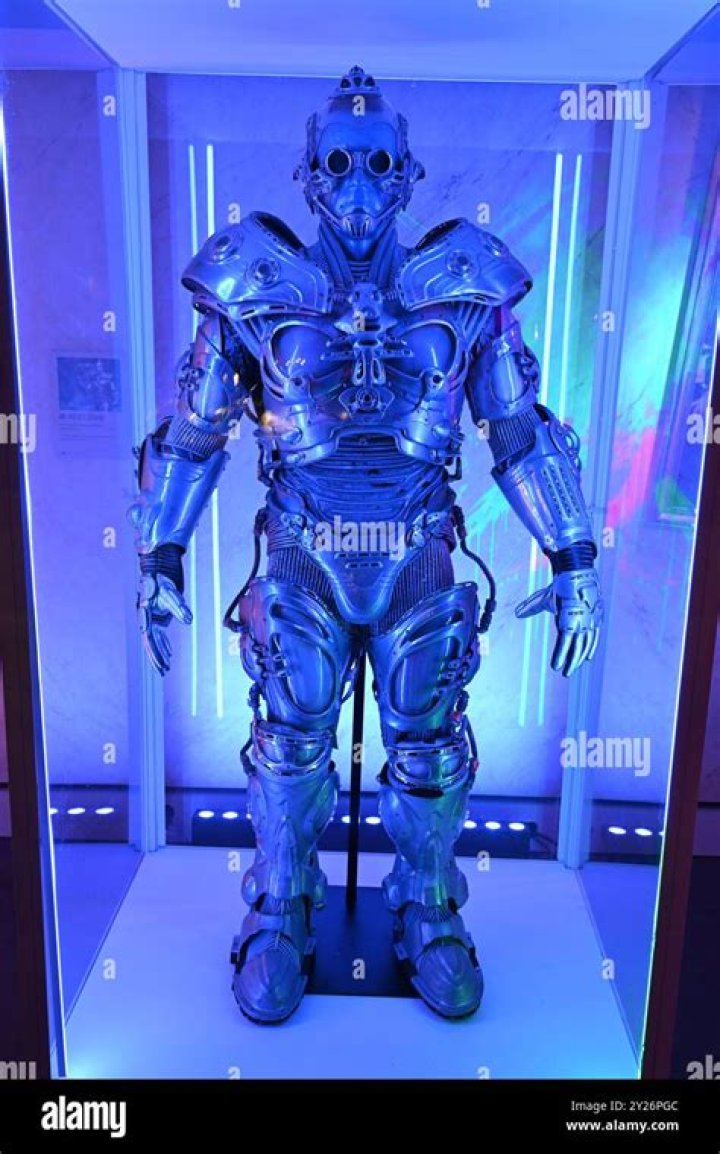 Arnold Schwarzenegger's Mr. Freeze Costume Almost Killed Him
