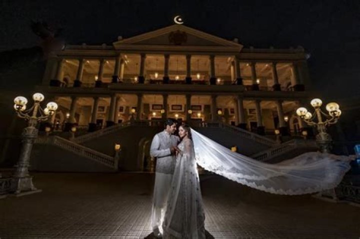 Arya and Sayyeshaa make for a fairytale couple at their pre-wedding reception