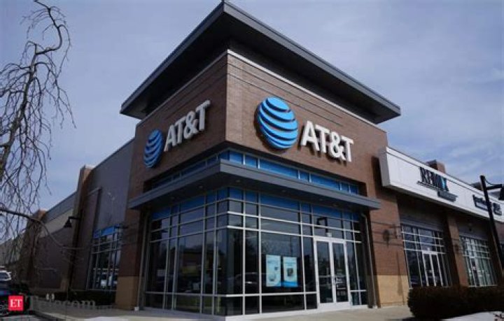 AT&T says the outage to its US cellphone network was not caused by a cyberattack