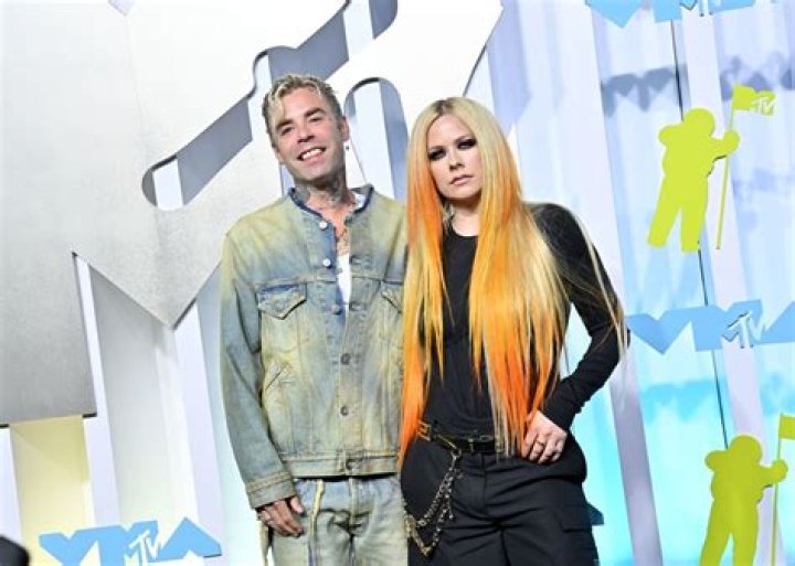 Avril Lavigne’s Dating History: All Her Past Relationships