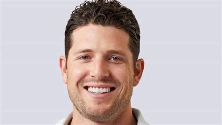 Bachelor Nation alums understand why Gabby Windey seemed blindsided by Jason Alabaster