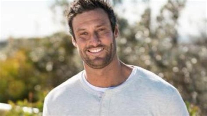Bachelorette Charlie Newling dies at the age of 36, just weeks after welcoming new baby