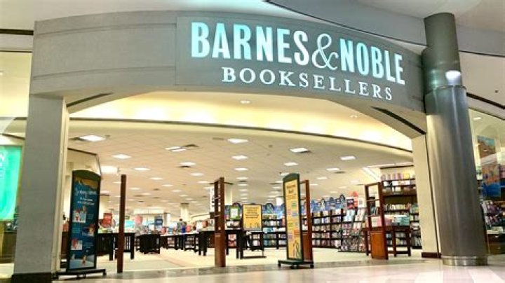 Barnes & Noble Welcomes the Fall With BOGO Manga Sale