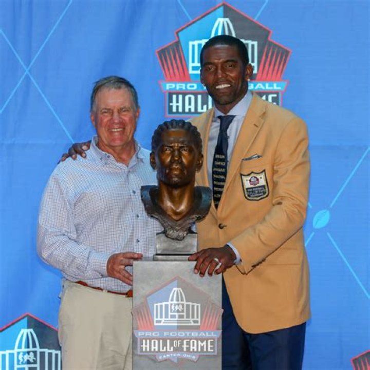 Bears legend, Pro Football Hall of Famer, dies at 80