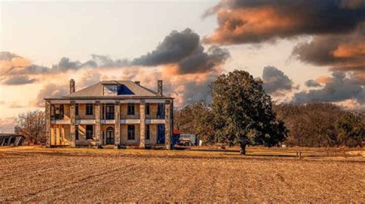Before I Fall Filming Locations and Sets Explored