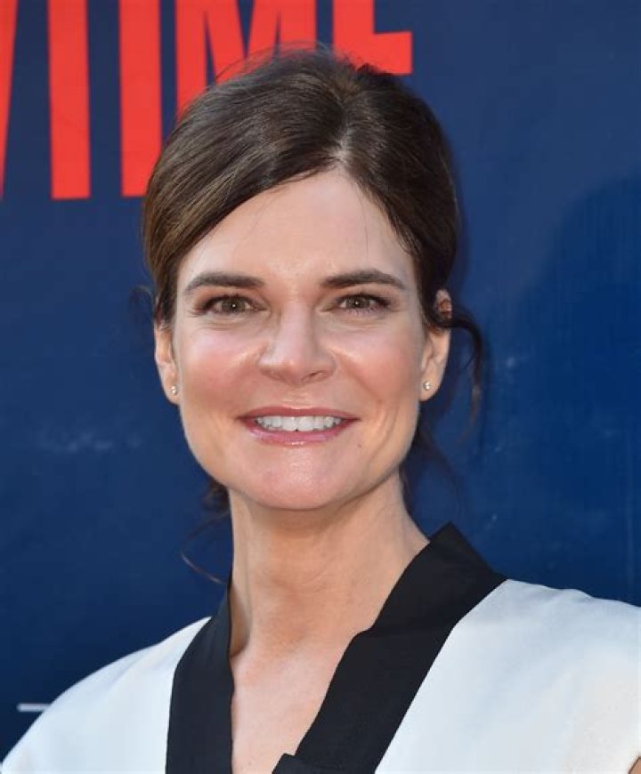 Betsy Russell Net Worth 2024