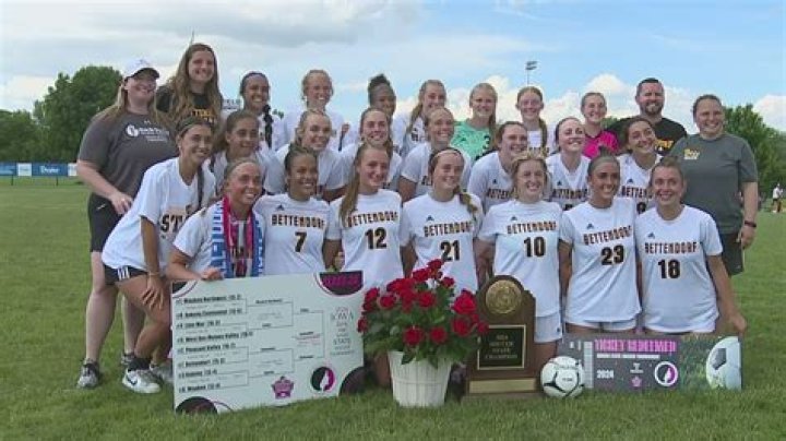Bettendorf Girls Soccer wins at Assumption