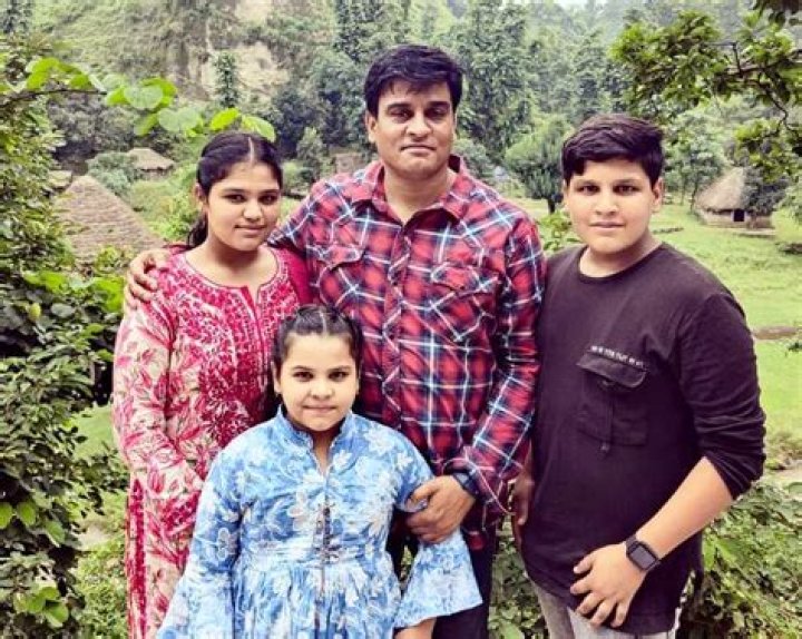 Bharatsinh Solanki Wife, Children, Age, Wiki, Biography, Family, Height, Video, Net Worth
