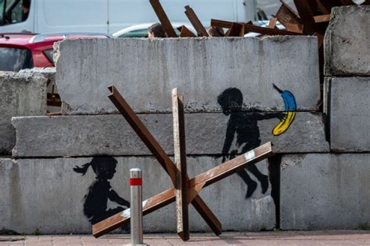 Biography, Artist, Graffiti and Street Art, Identity
