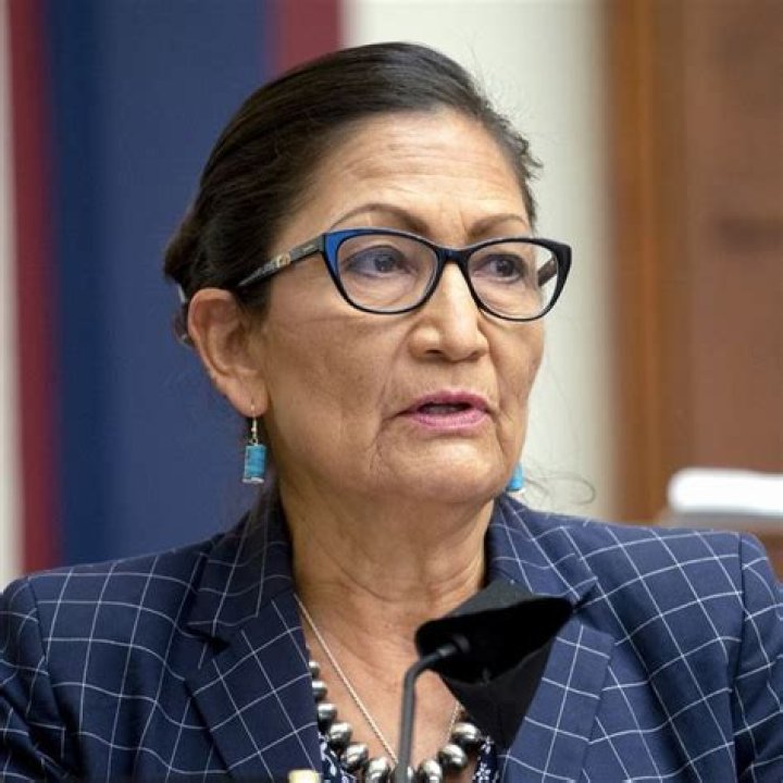 Biography, House of Representatives, Cabinet Secretary