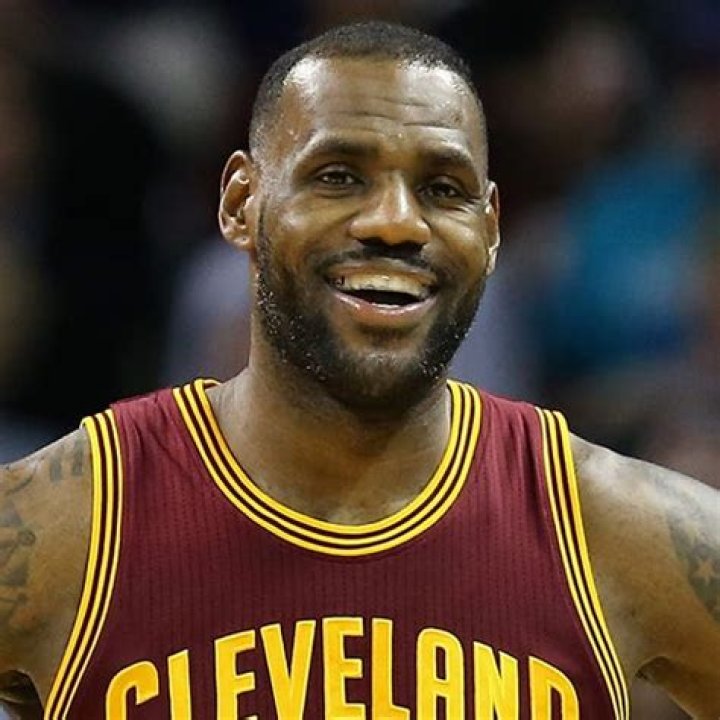 Biography, NBA Basketball Superstar, LA Lakers