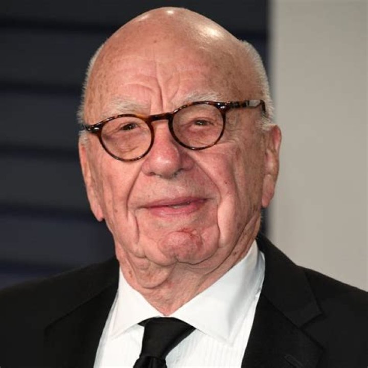 Biography, News Corp Founder, Entrepreneur