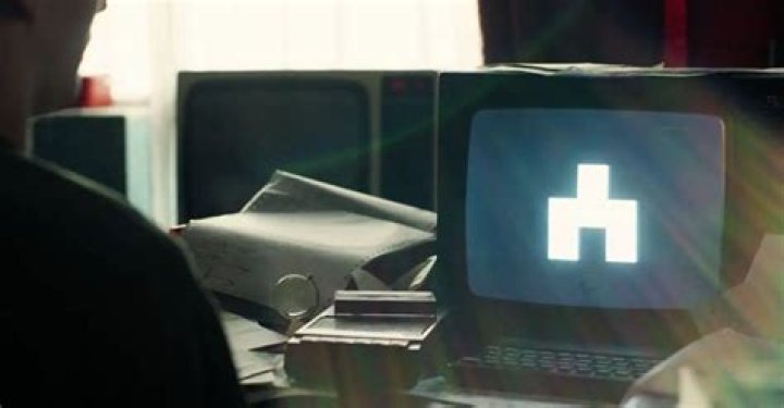 Black Mirror Season 6 Teases Connection to Fan-Favorite Episode
