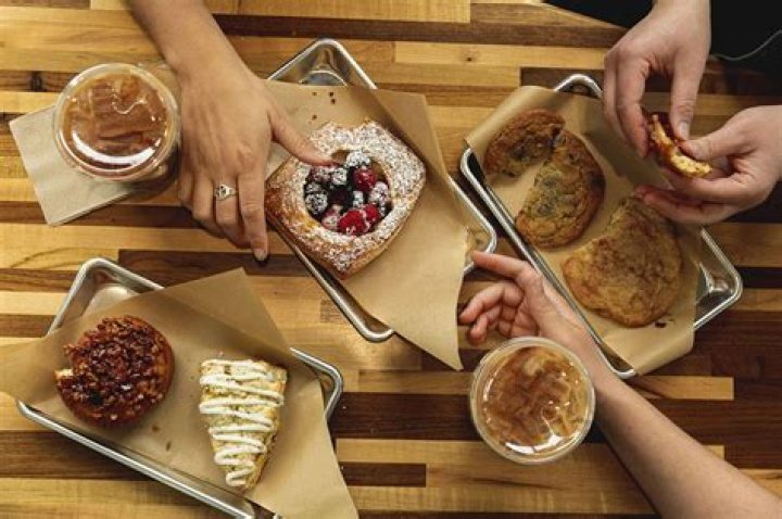 Border town bakery brings community together