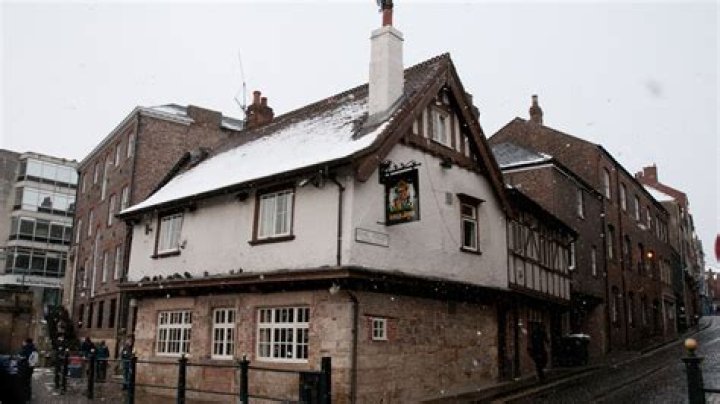Brewery Sam Smith's bans debit and credit cards from its pubs - after outlawing mobiles and laptops
